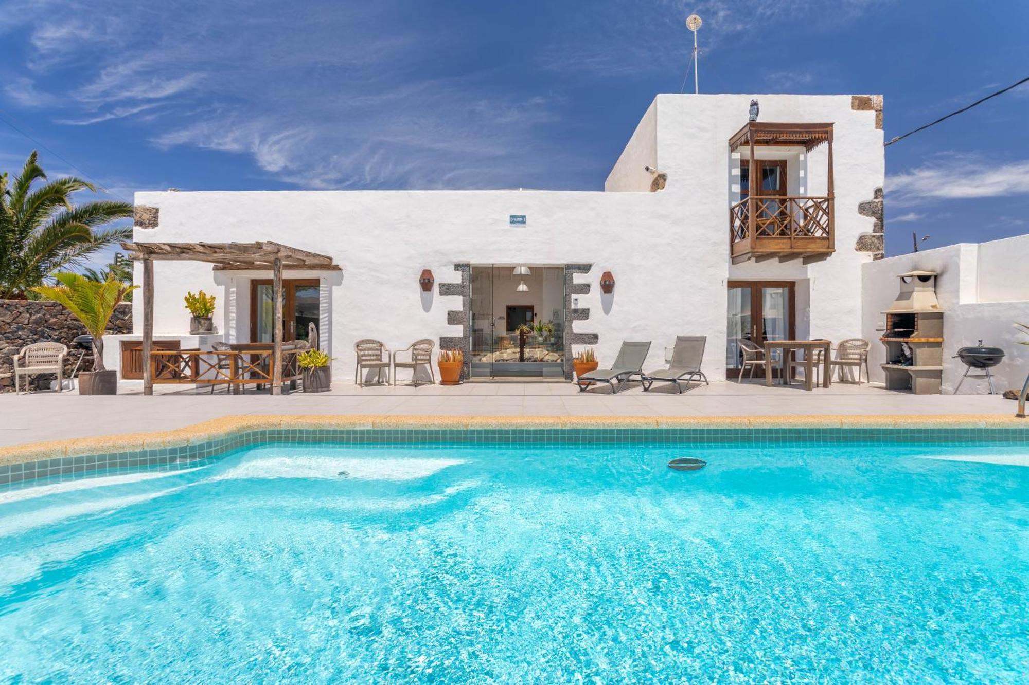 Cuarto Botanico Studio - Shared Pool - Central Island Location - 10 Mins Drive To Famara And La Santa Tiagua Zewnętrze zdjęcie